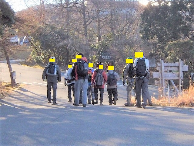 11�l�̗E�m�B